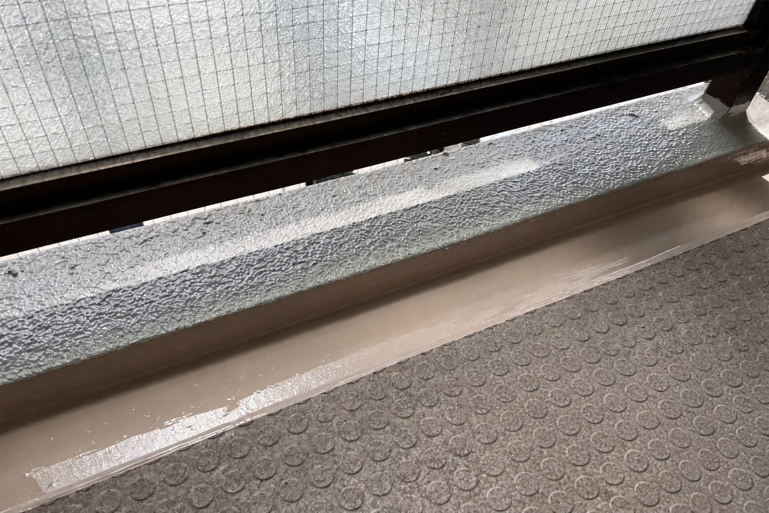 側溝防水の施工写真